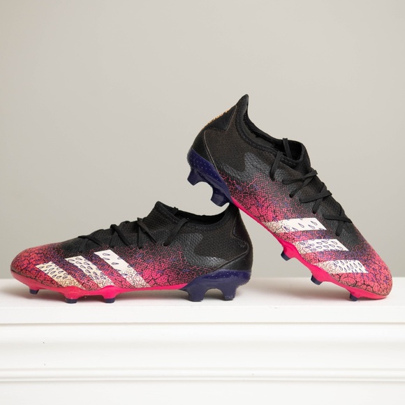 Adidas Predator Freak.3 Soccer Cleats Men's Size 9.5 Black/Purple/Pink - Picture 1 of 6